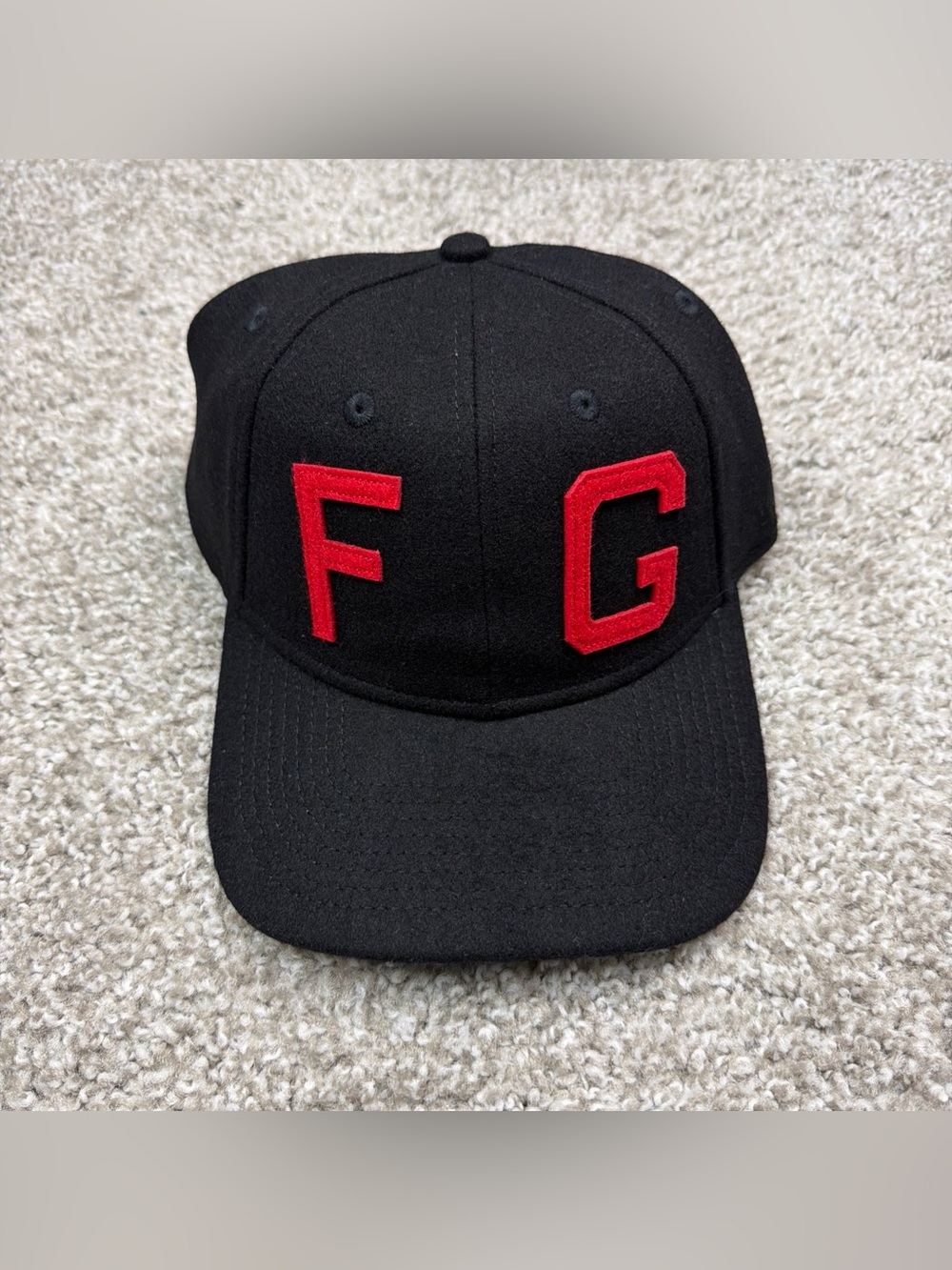 Fear Of God Essentials Kansas City Monarchs New Era Adjustable Hat Black Red NWT